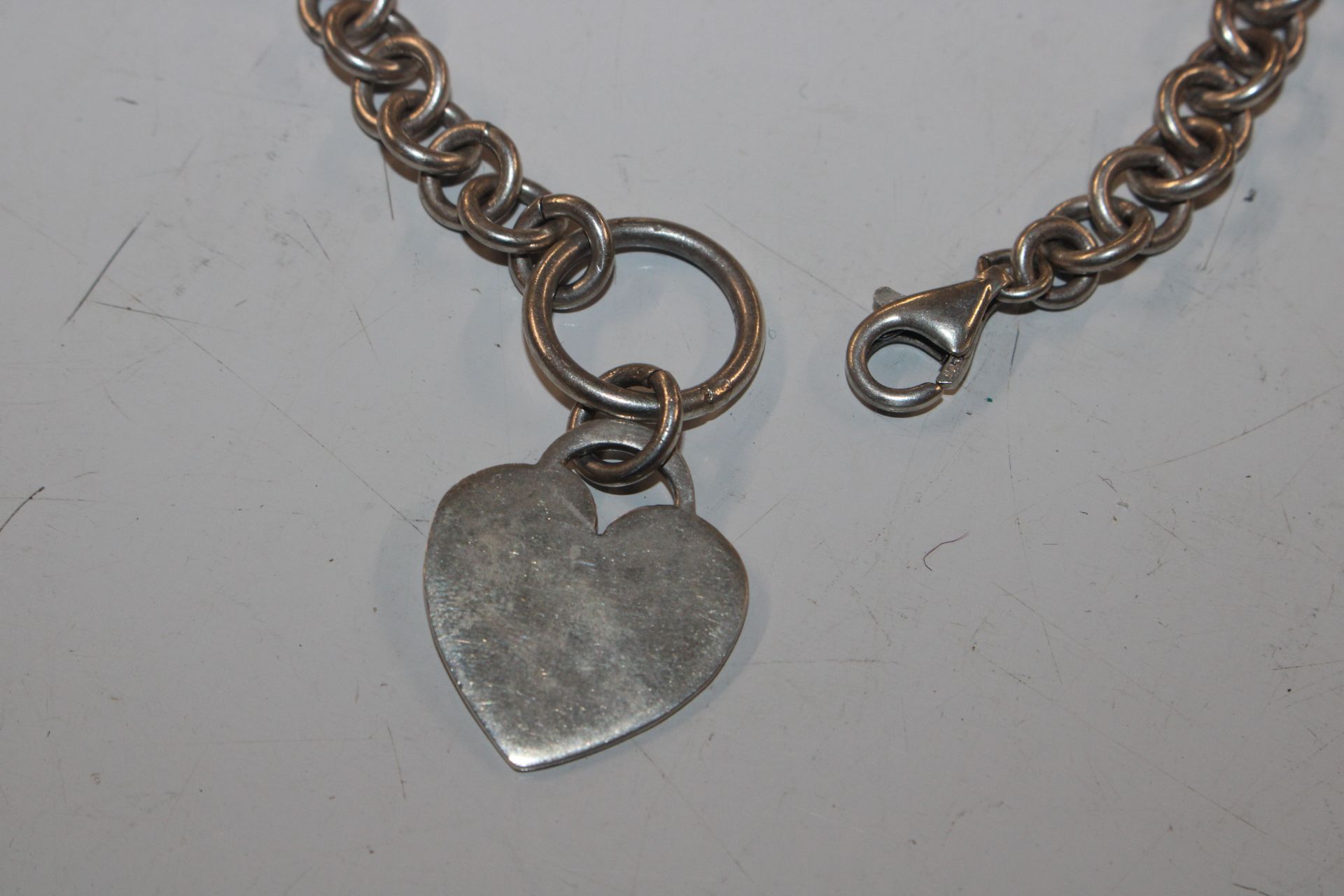 A Sterling silver watch chain bracelet with heart - Image 2 of 4