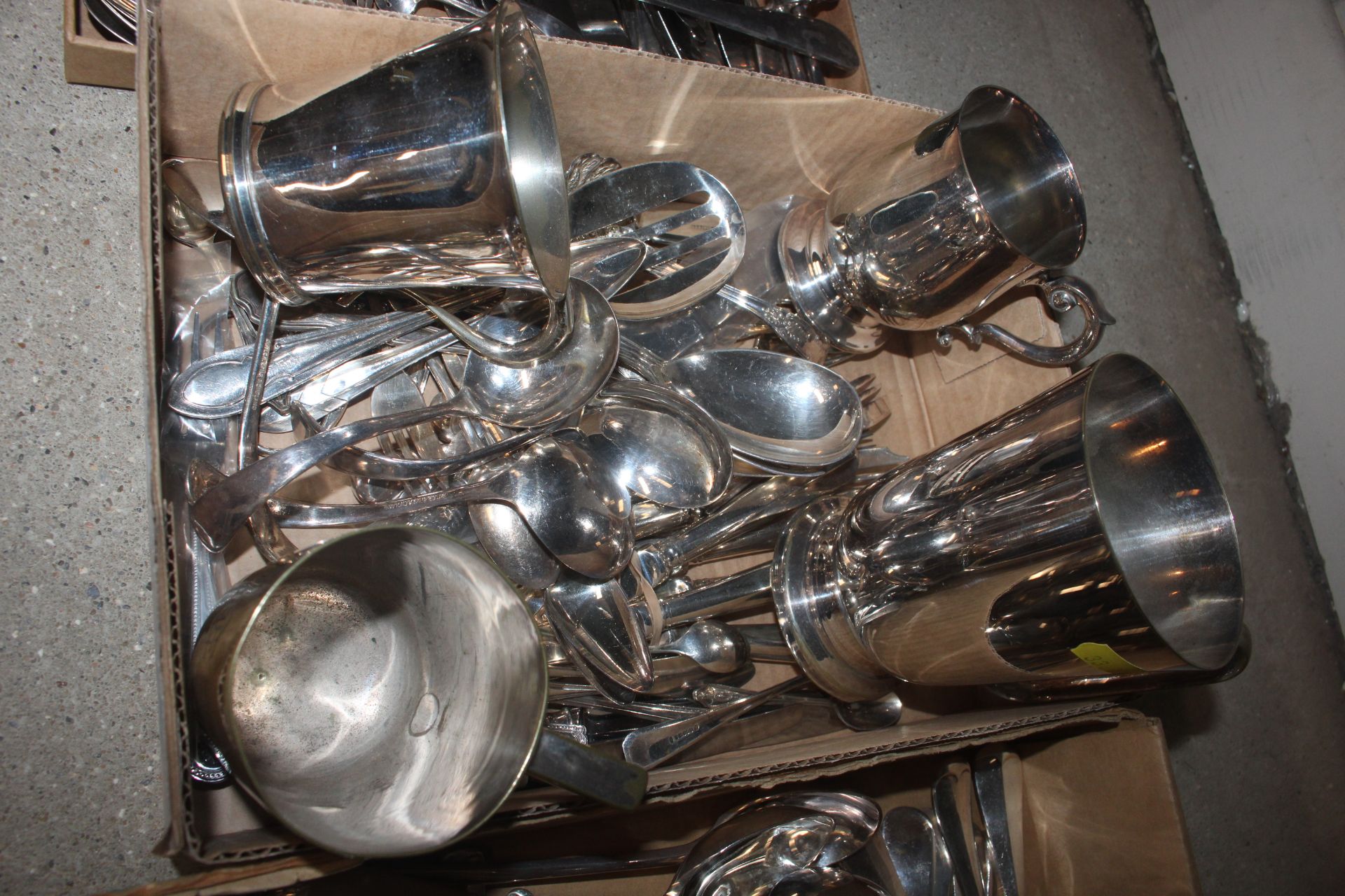 An extensive quantity of flat ware and cutlery inc - Image 3 of 5