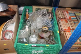 A box of miscellaneous table glassware