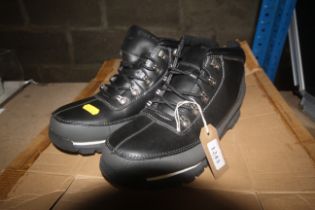 A pair of Sergio Tacchini boots, size 11/45, as new