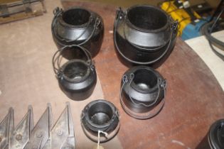 Five early Kenrick glue pots (2pts, 1pt, 3/8pt, 5/