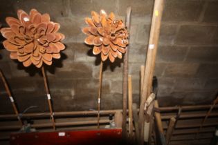 A garden flower ornament on long metal stake (15)