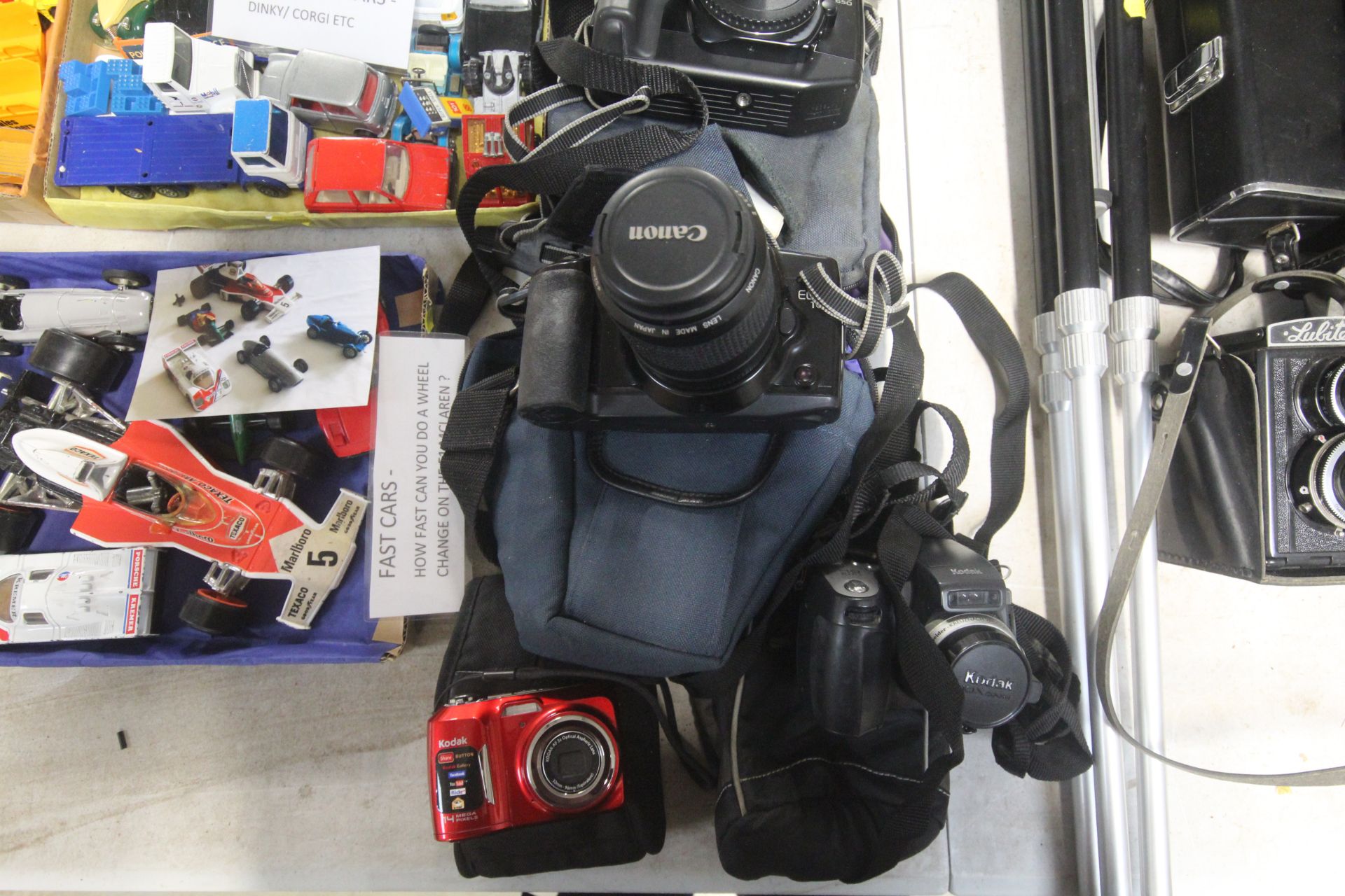 A collection of cameras to include Canon and Penta - Image 2 of 3