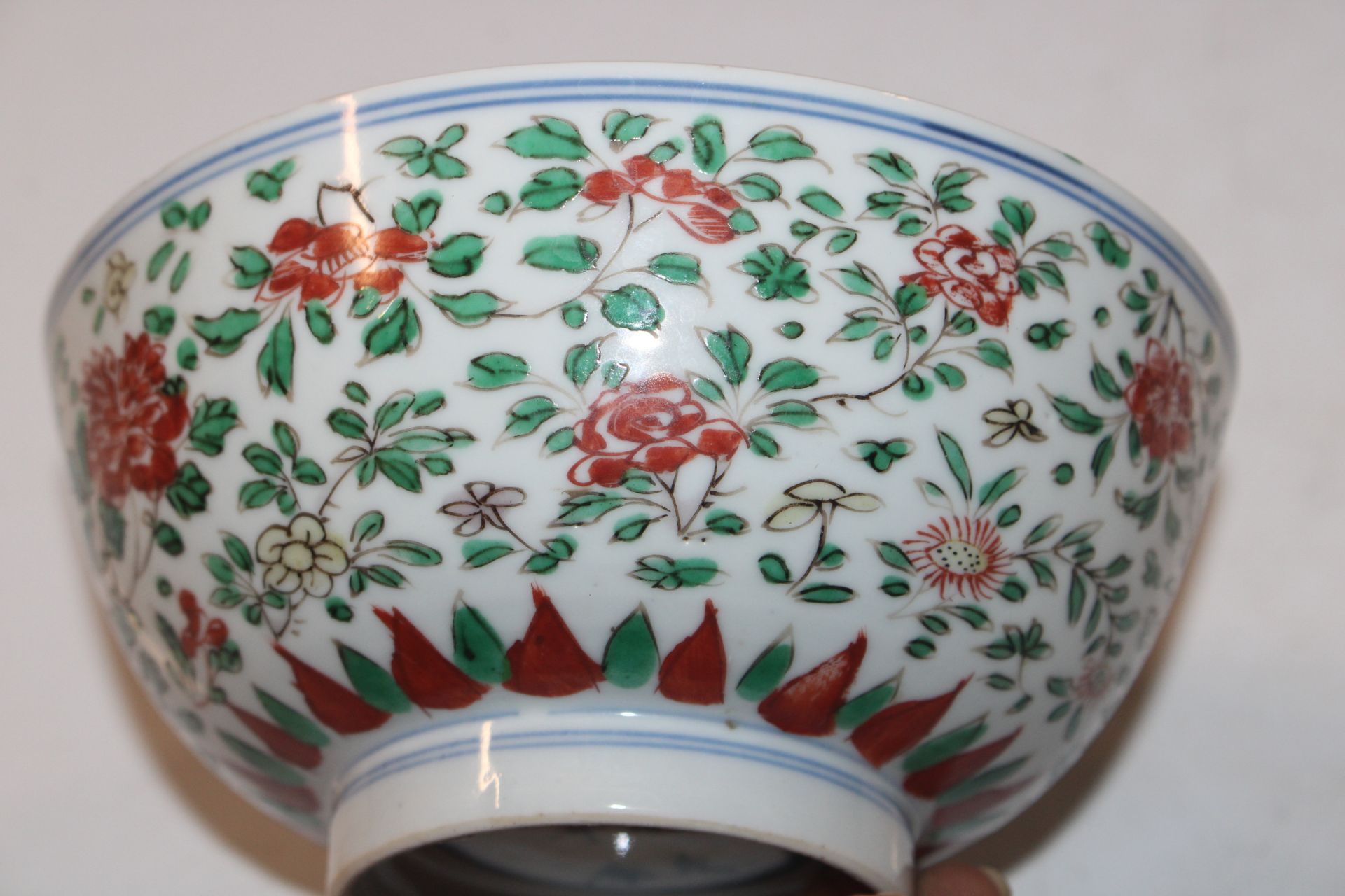 A Chinese floral decorated bowl with six character - Image 5 of 14