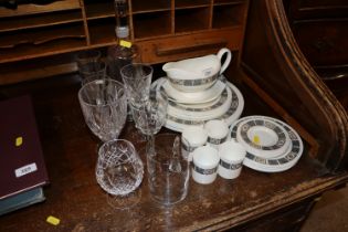 A quantity of Wedgwood "Asia" pattern dinnerware a