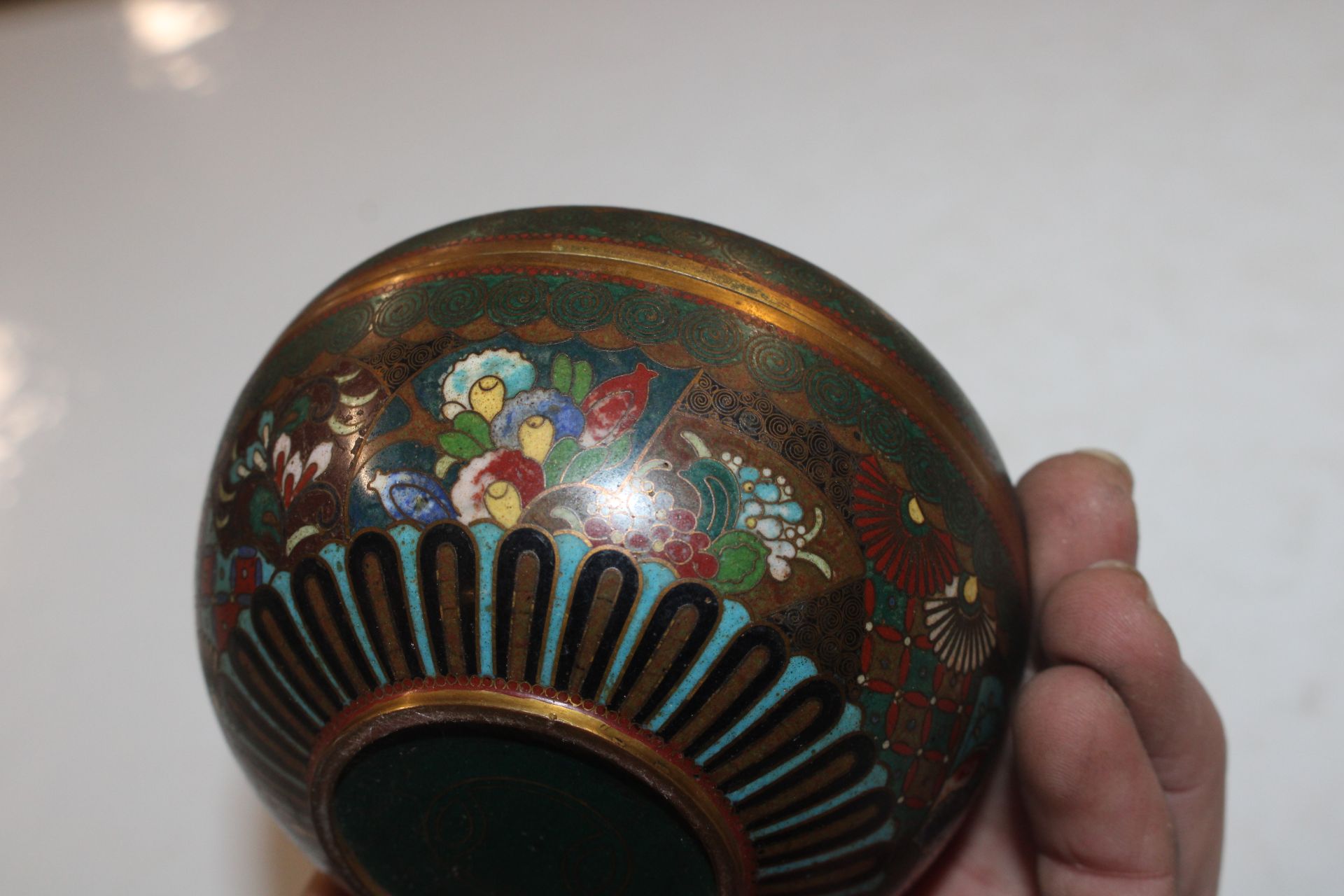 A Chinese floral decorated bowl with six character - Image 13 of 14