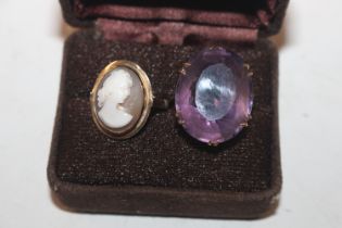 A 9ct gold amethyst set ring, ring size H approx.
