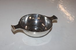 A silver twin handled quaiche, approx. total weigh