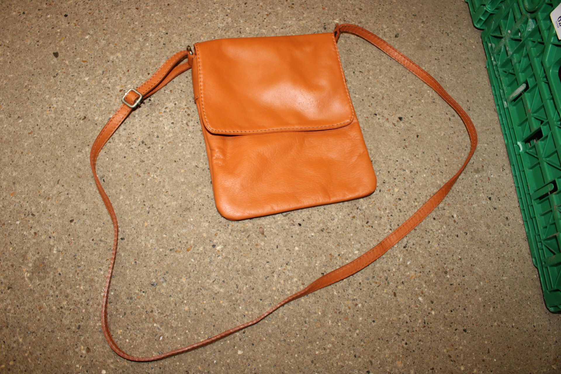 Four designer leather ladies cross body handbags - Image 4 of 9