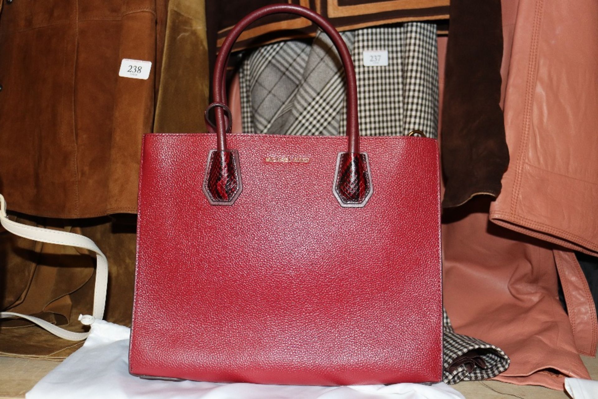 A Michael Kors wine coloured bag and purse - Image 2 of 6