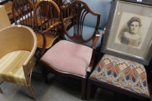 A mahogany Hepplewhite style elbow chair