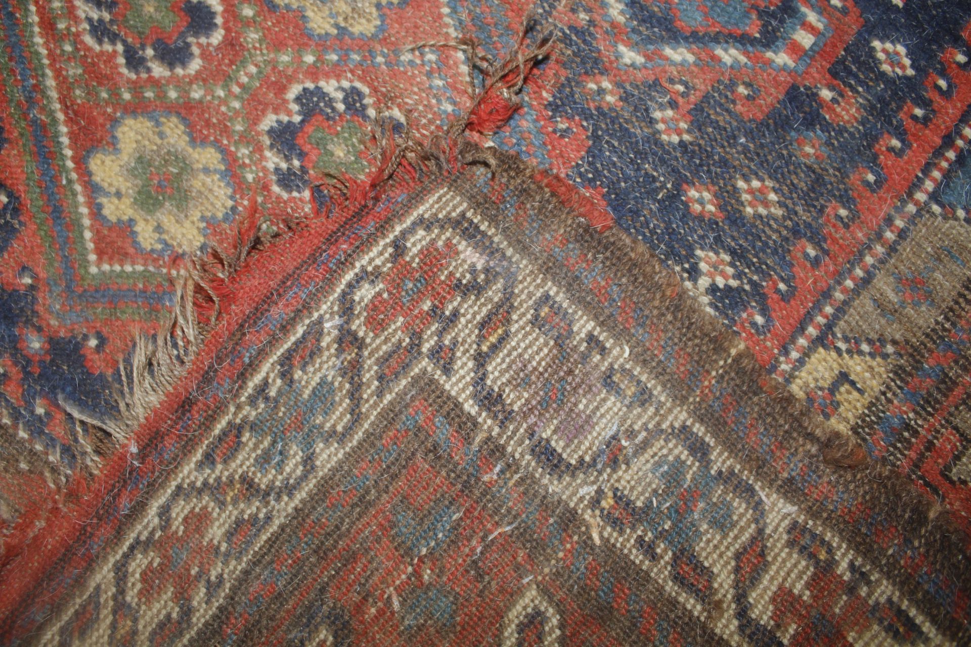 An eastern Caucasian patterned rug AF approx. 11'3 - Image 6 of 6