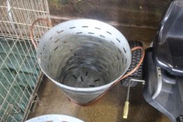 A twin handled galvanised oyster bucket (38)