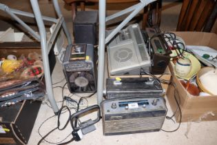 Various vintage transistors radio's, a JVC CD play