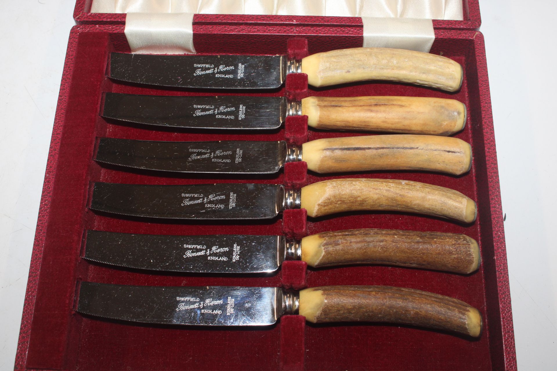 A cased set of six horn handled knives; a cased se - Image 2 of 7