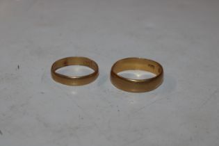 Two 22ct gold wedding bands AF