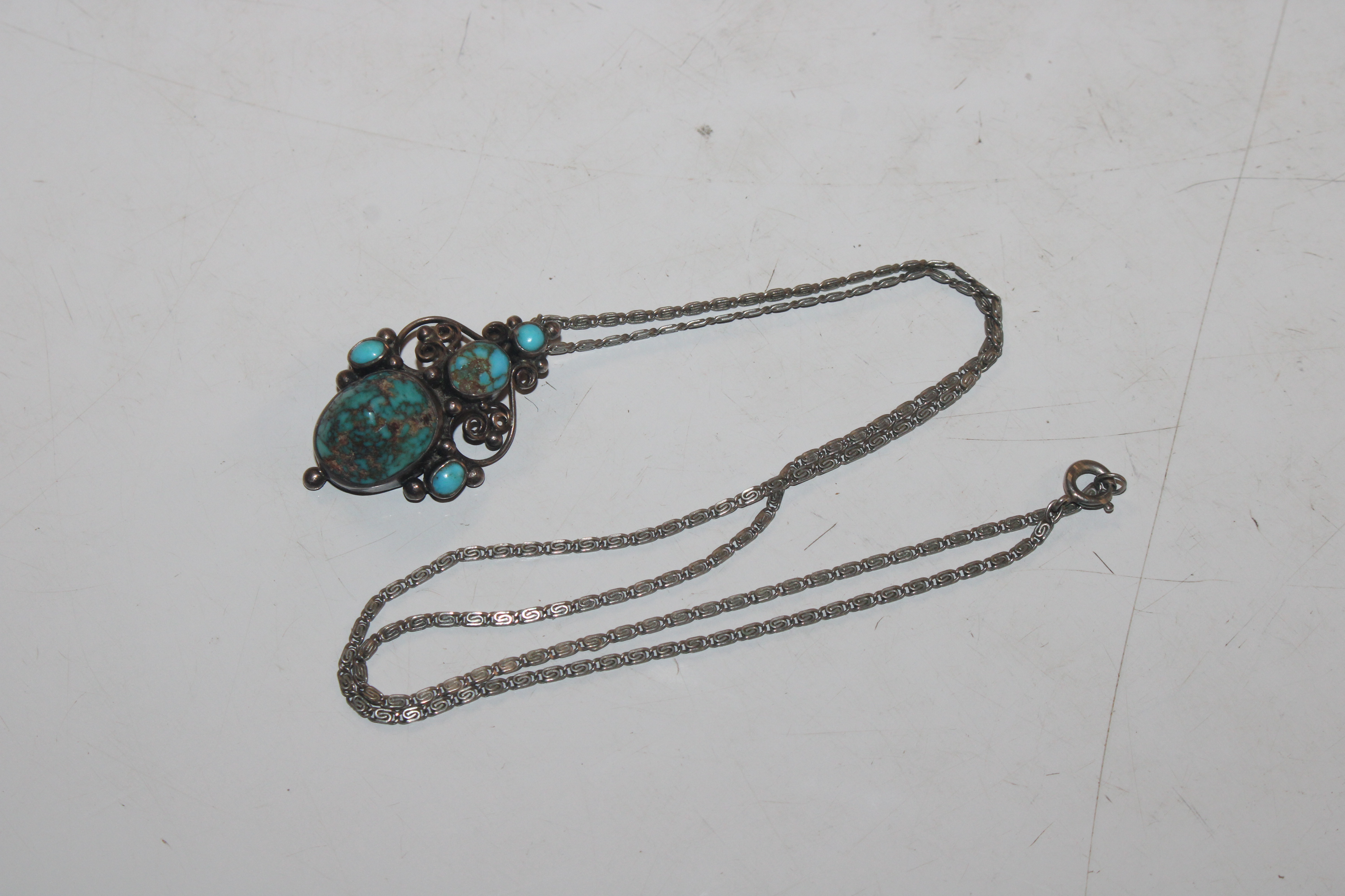 Two boxes containing various eastern style jewelle - Image 19 of 29