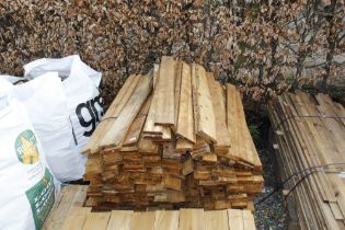 A pallet of various timber (this lot is subject to