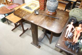 An oak gate leg table