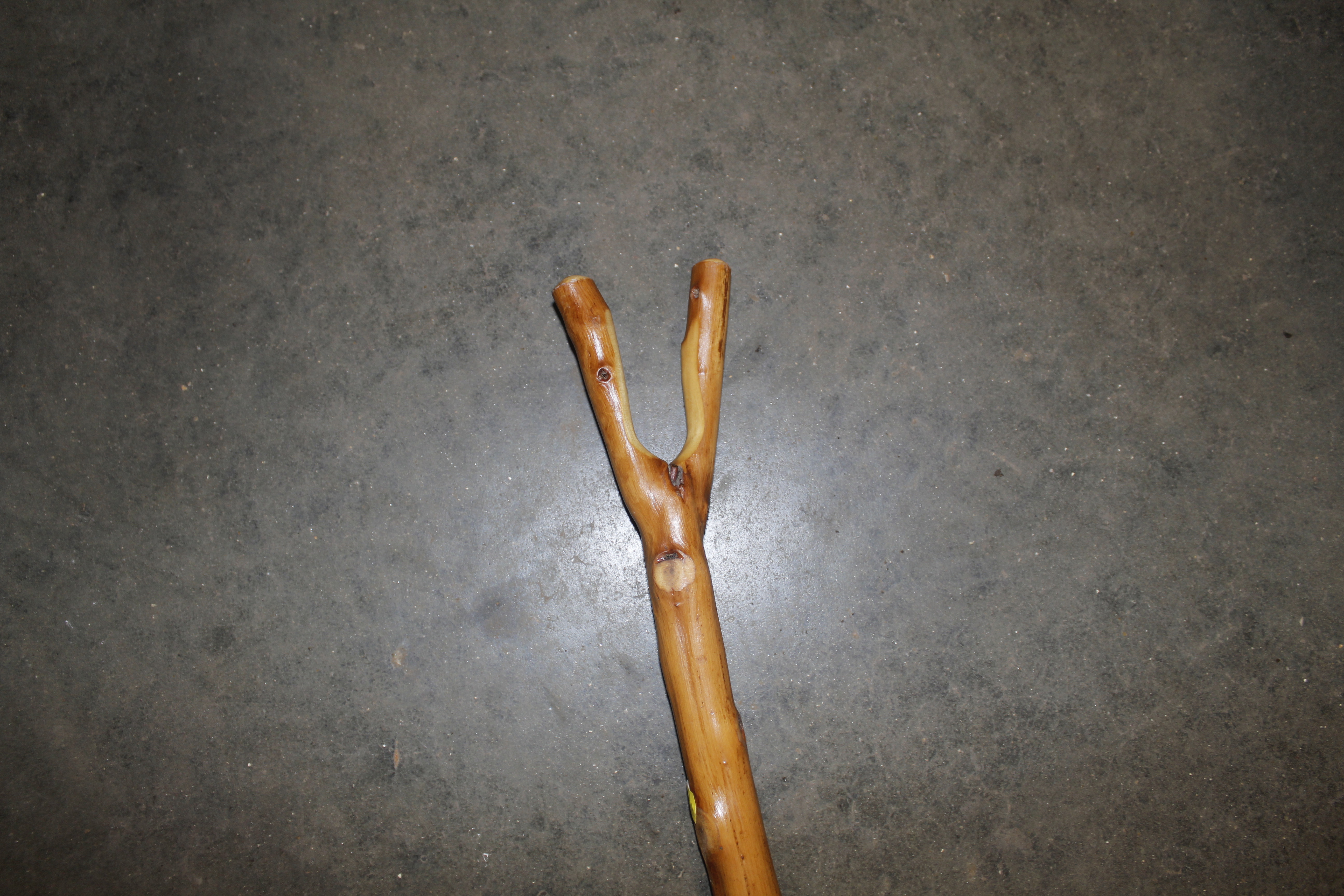 A walking stick - Image 2 of 2