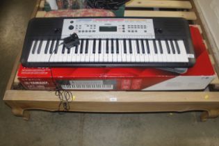 A Yamaha YPT-260 electric keyboard