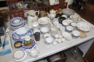 A collection of decorative china to include variou