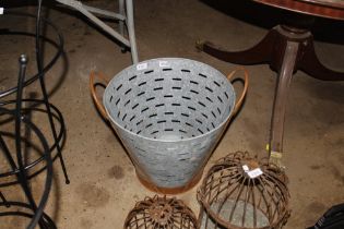 A twin handled galvanised oyster bucket (37)