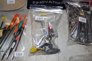 A bag of assorted sea fishing leads