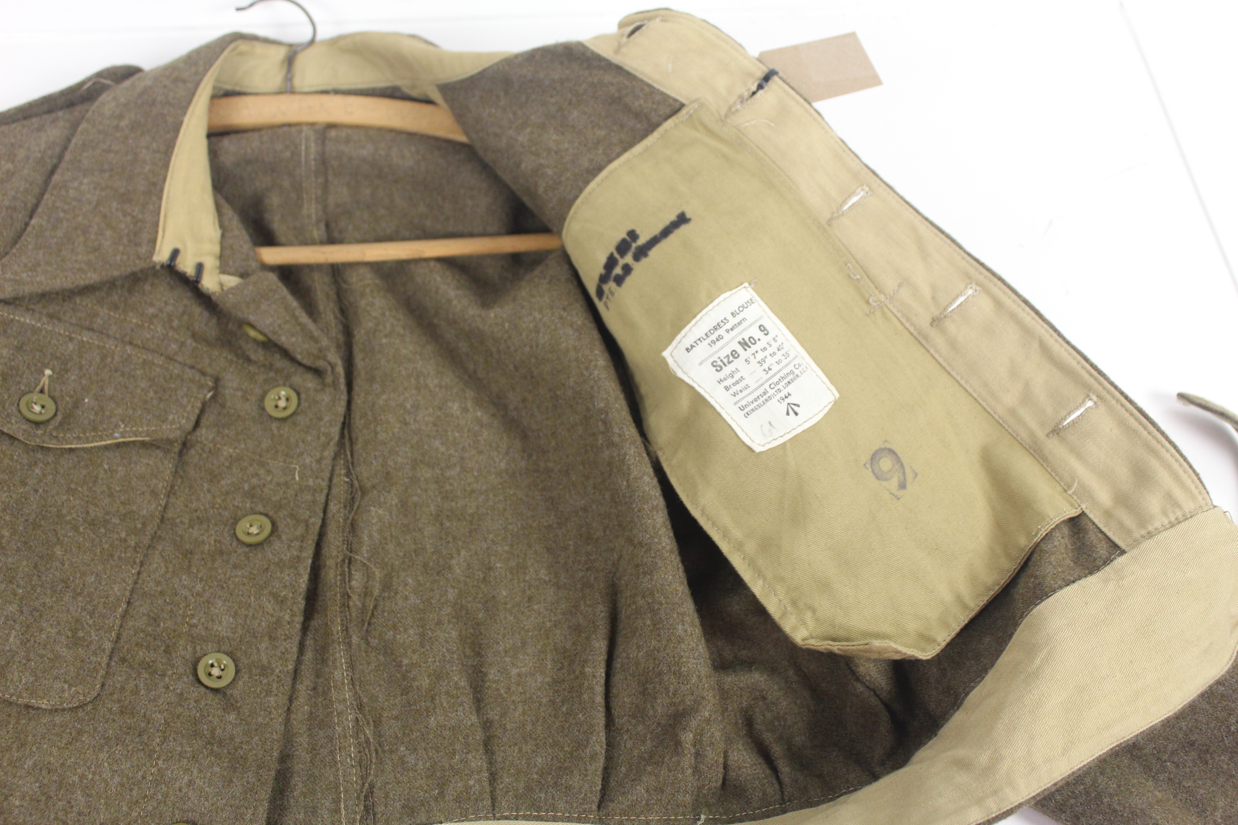 A good WWII 1940 Patt battledress blouse dated 194 - Image 10 of 13