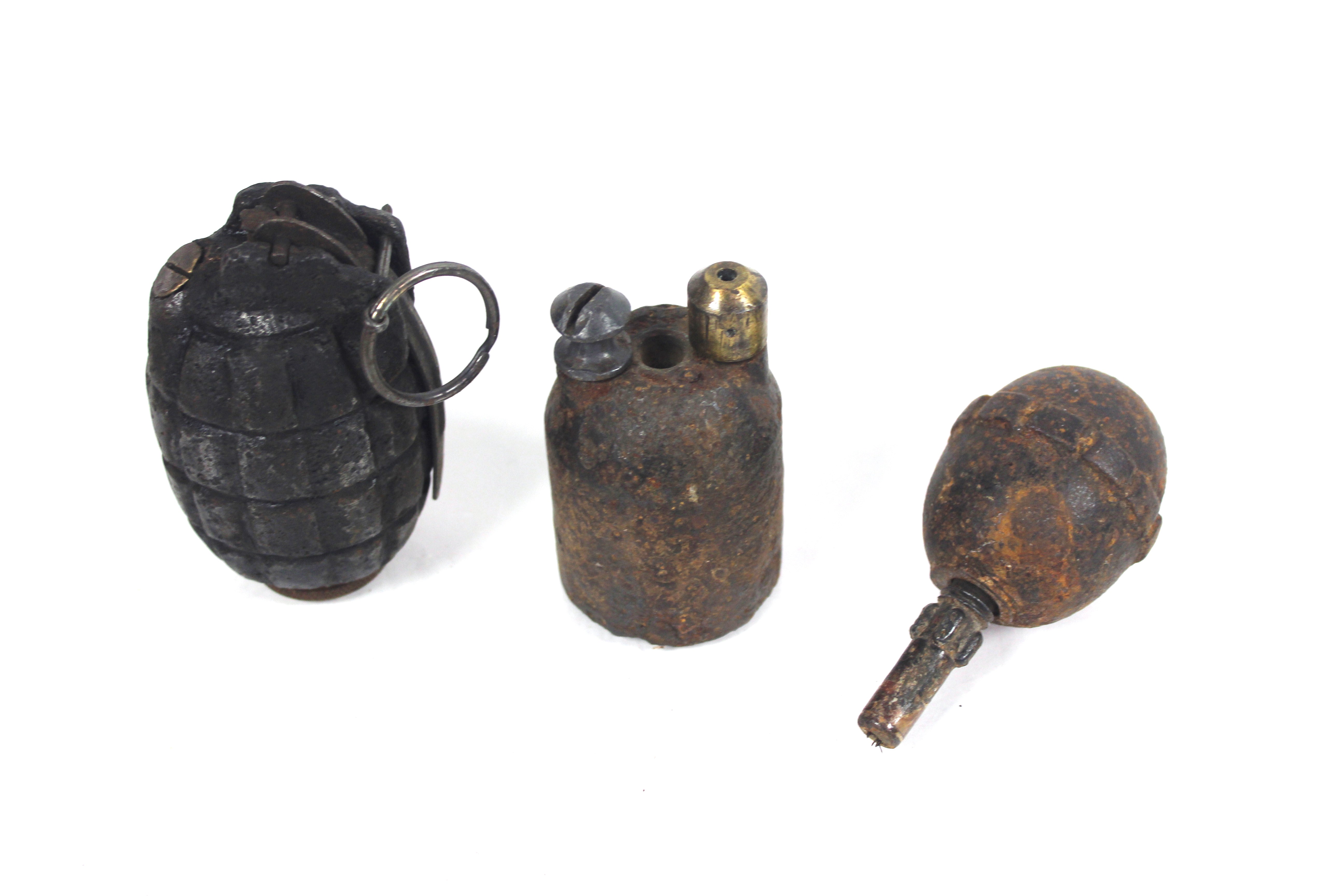 A WWI era German egg grenade, with French rifle gr - Image 5 of 8