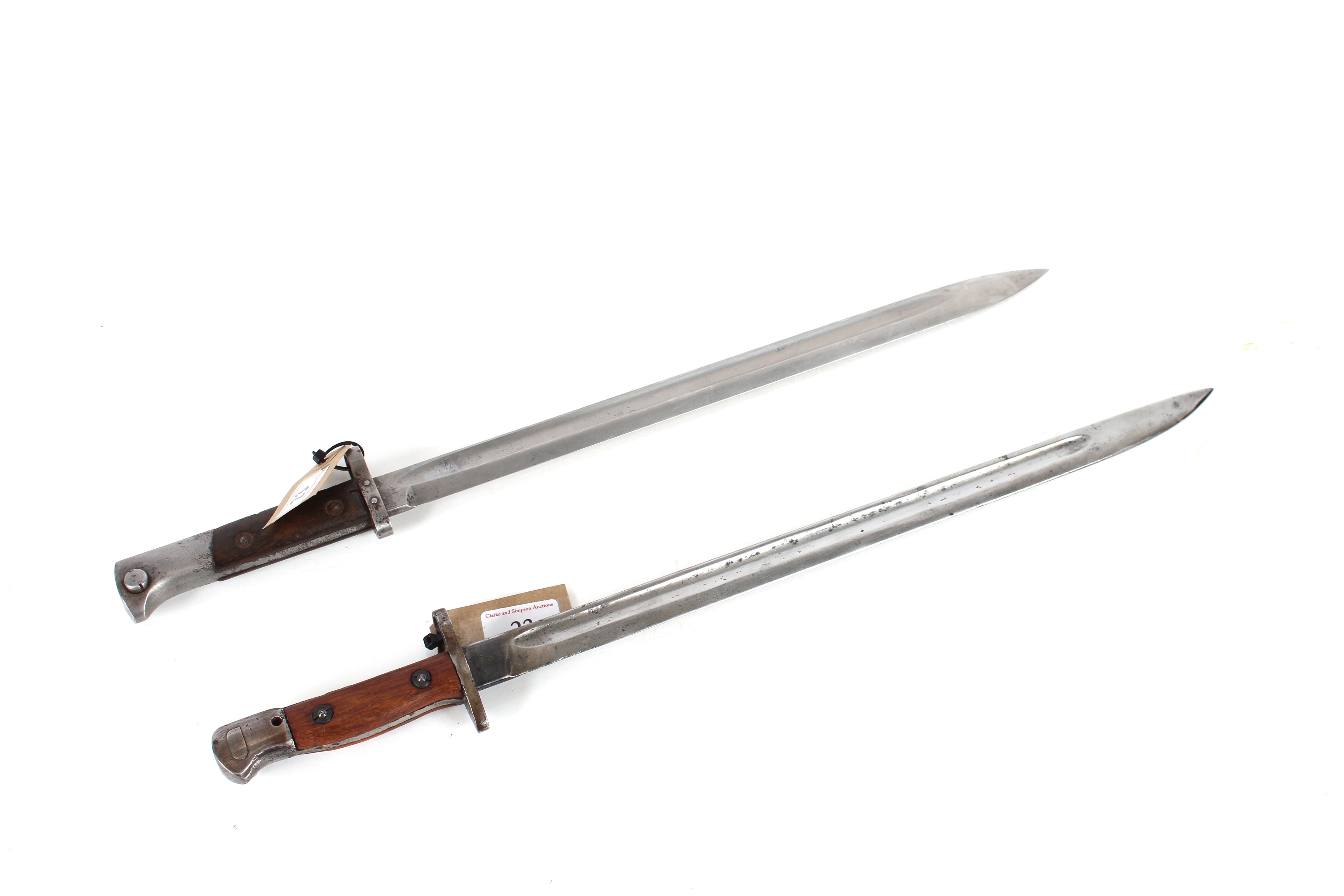 A British model 1907 bayonet by Chapman and a Maus