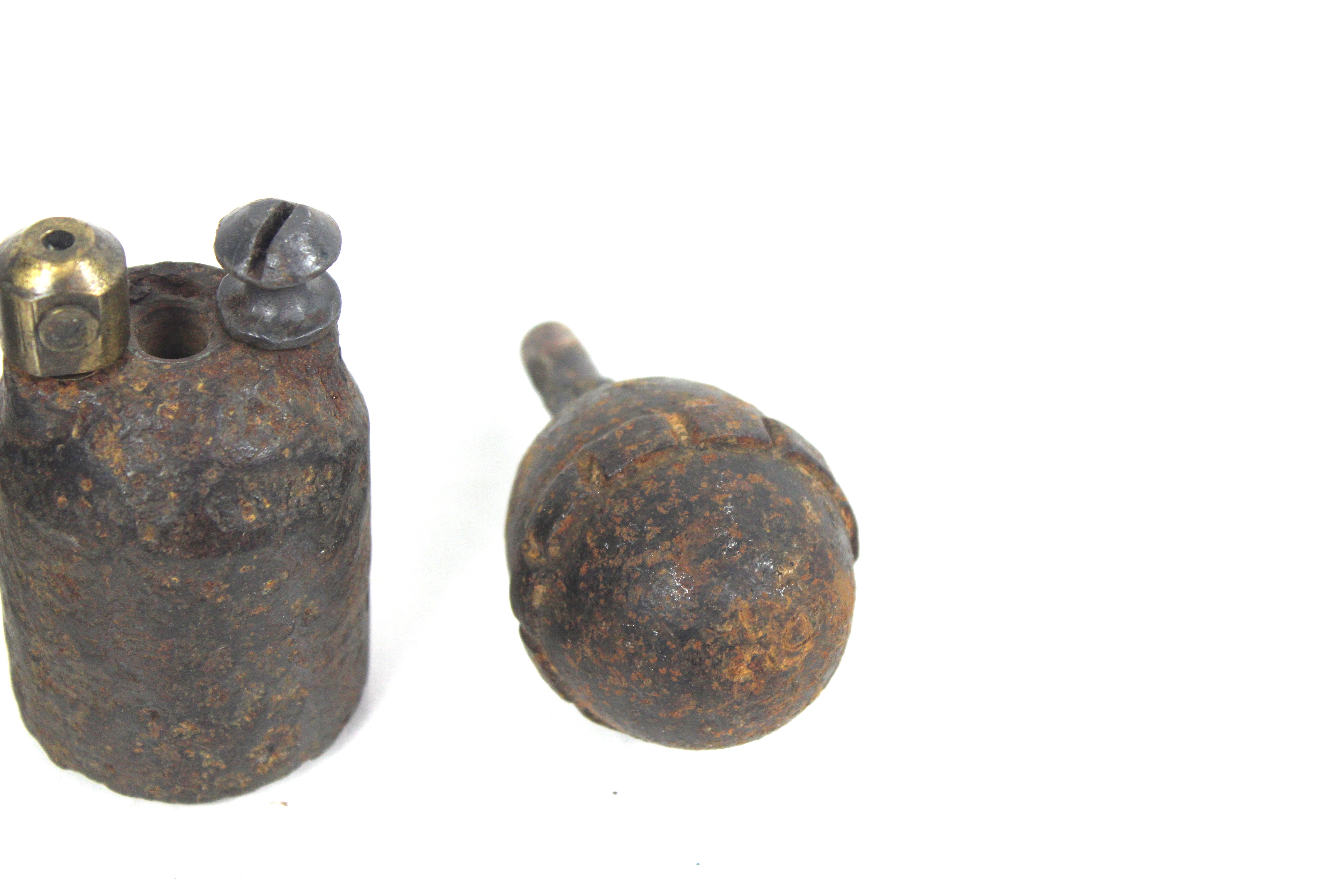 A WWI era German egg grenade, with French rifle gr - Image 4 of 8