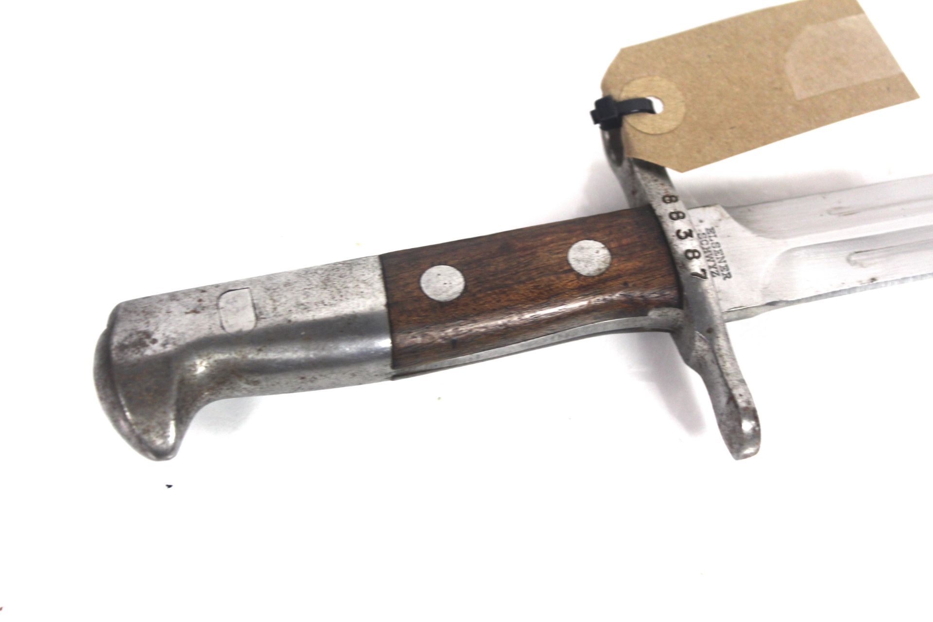 A Swiss model 1918 bayonet with scabbard - Image 2 of 9