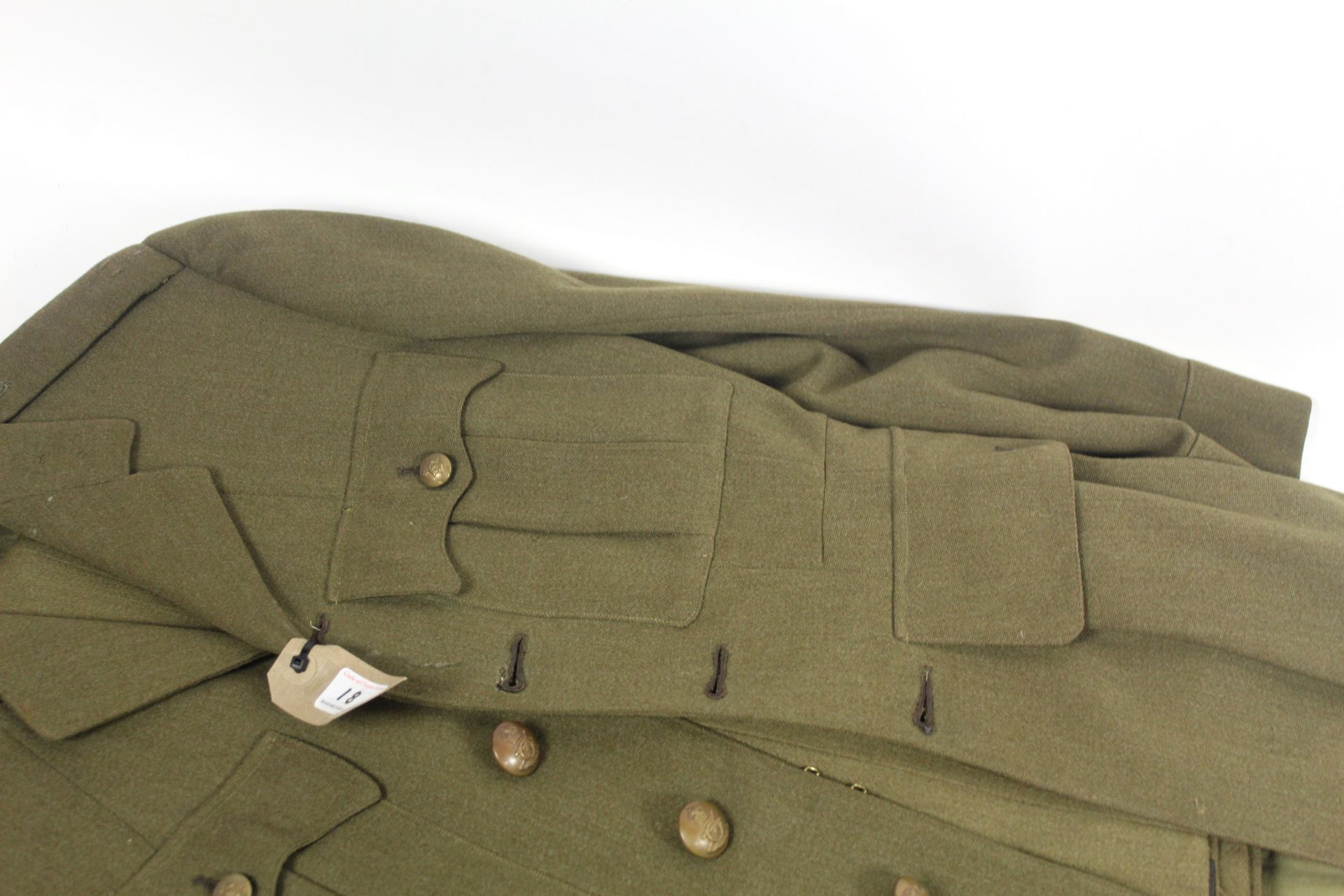 A WWII 1940 Patt battle dress blouse with R.A. Off - Image 15 of 32