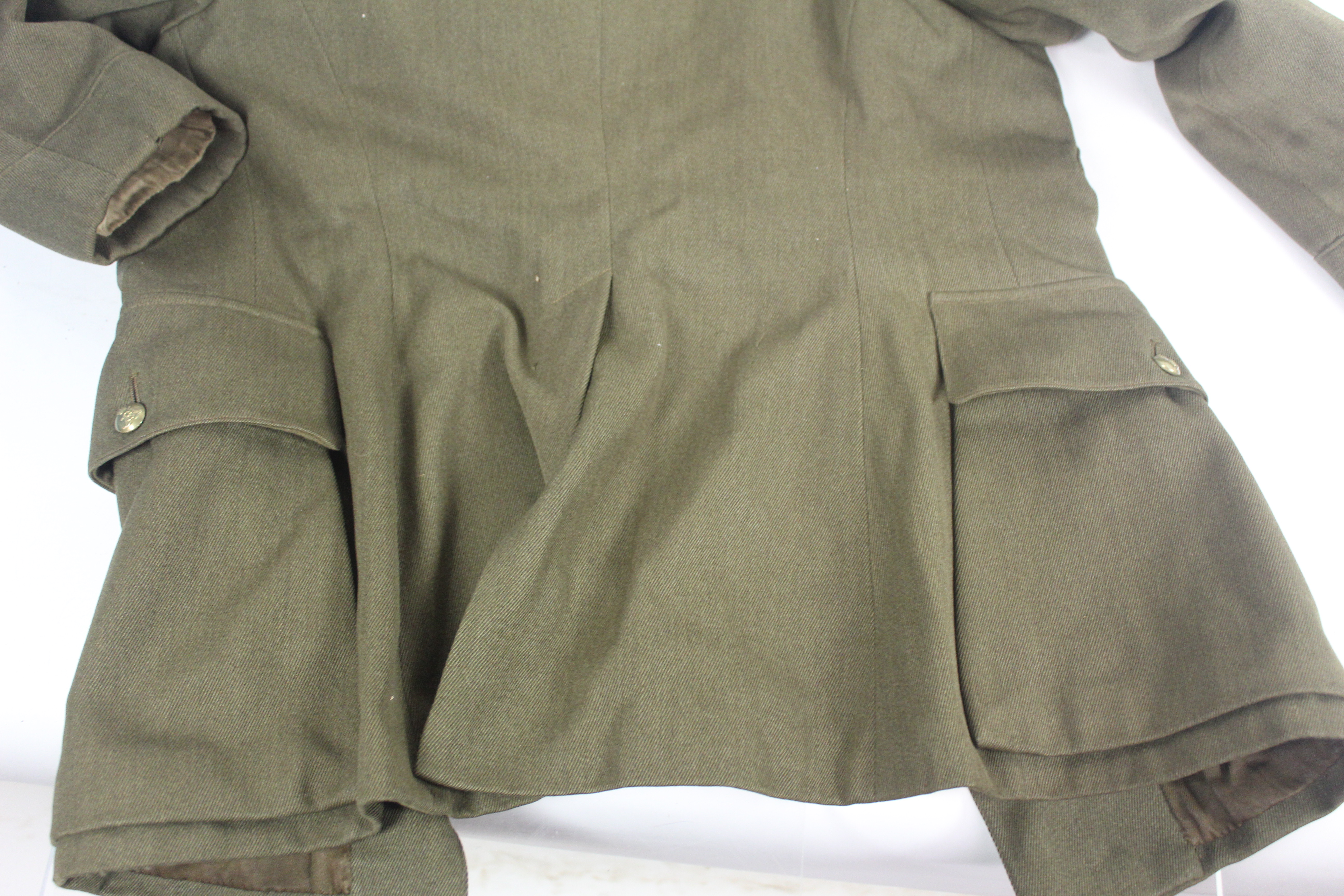 A WWII era Royal Artillery Officers uniform with D - Image 15 of 15