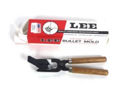 A Lee Bullet mold .356/125gr Double Cavity