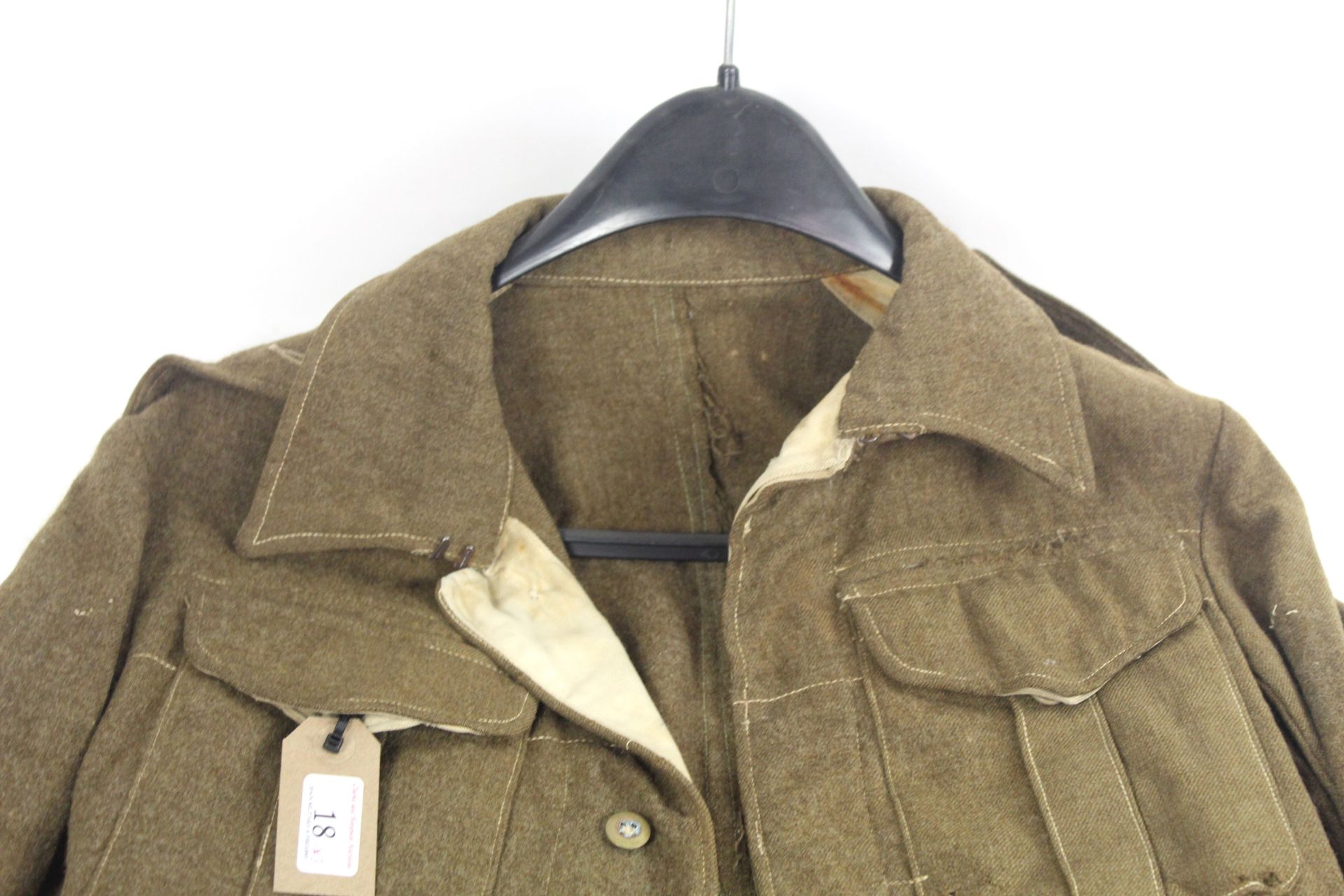 A WWII 1940 Patt battle dress blouse with R.A. Off - Image 24 of 32