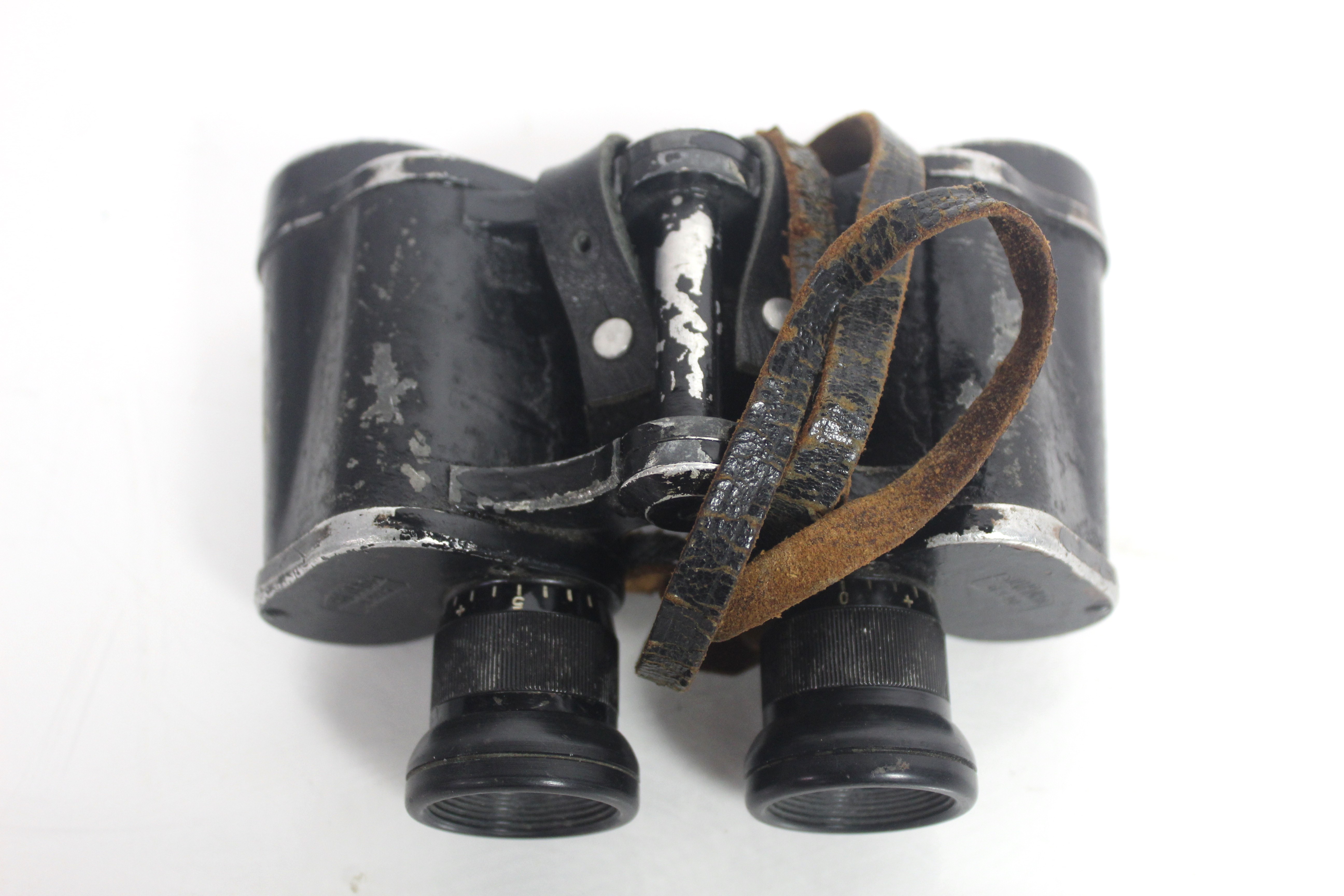 Two WWII era U.S.A. binoculars with a German pair - Image 18 of 19