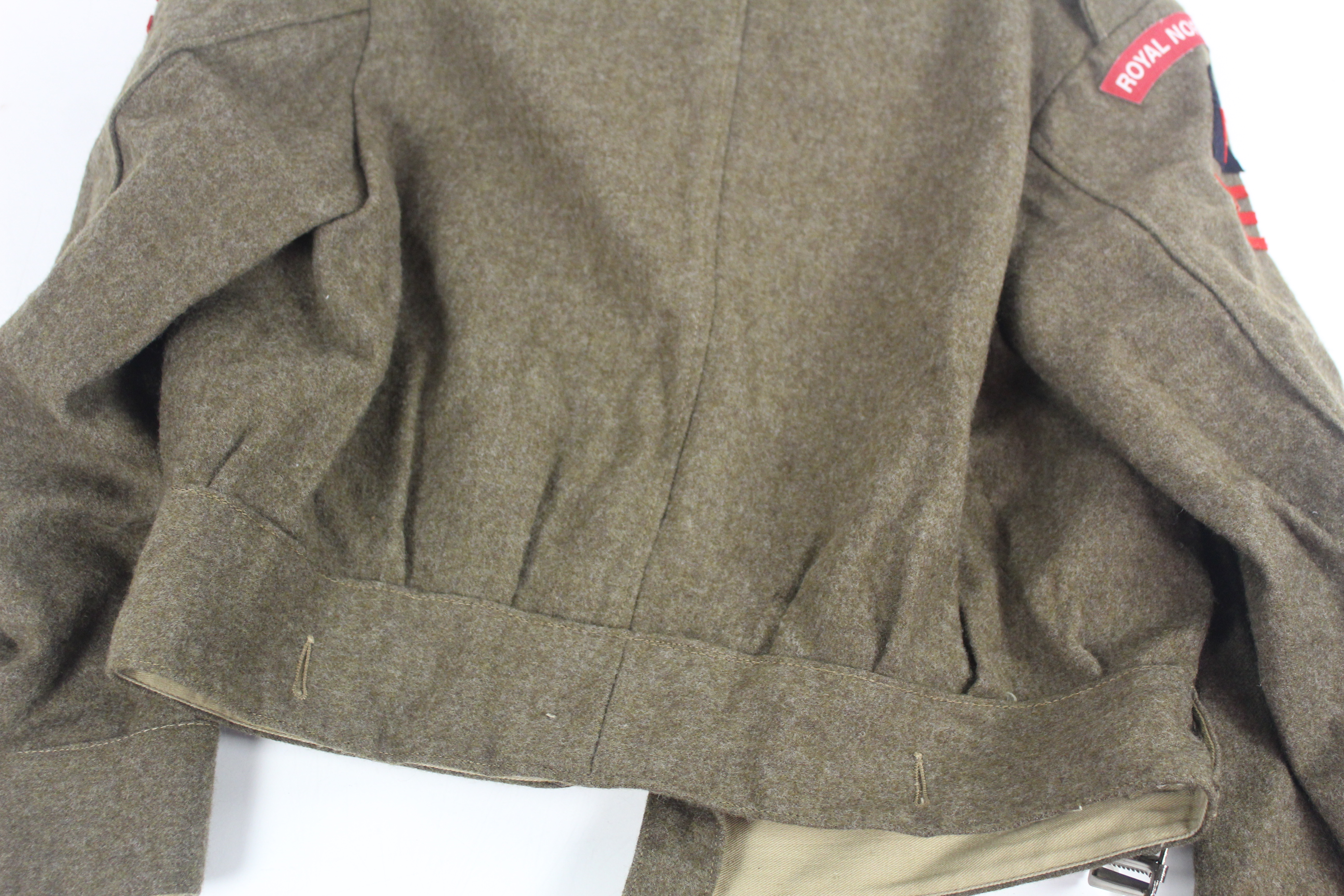 A good WWII 1940 Patt battledress blouse dated 194 - Image 13 of 13