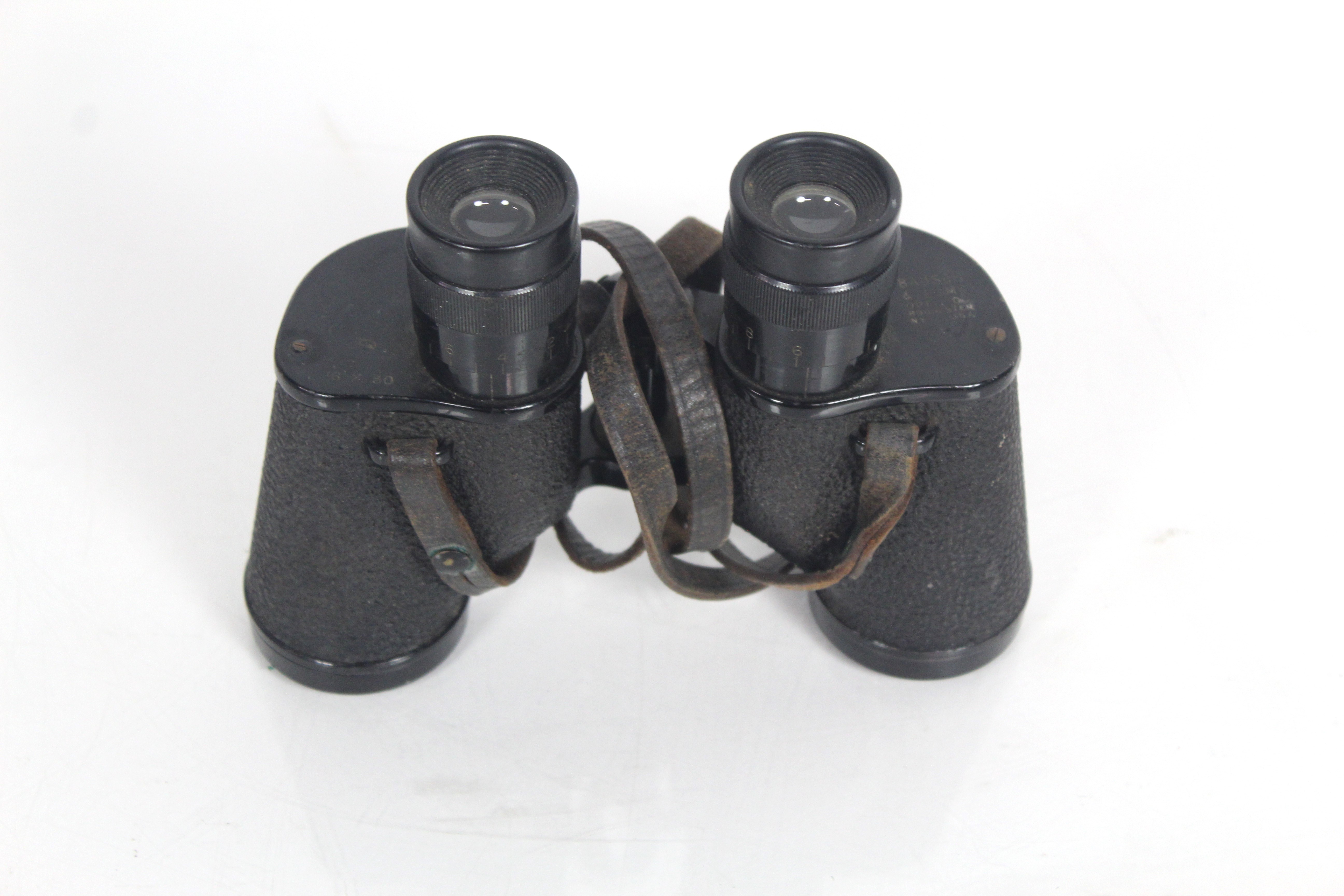 Two WWII era U.S.A. binoculars with a German pair - Image 8 of 19