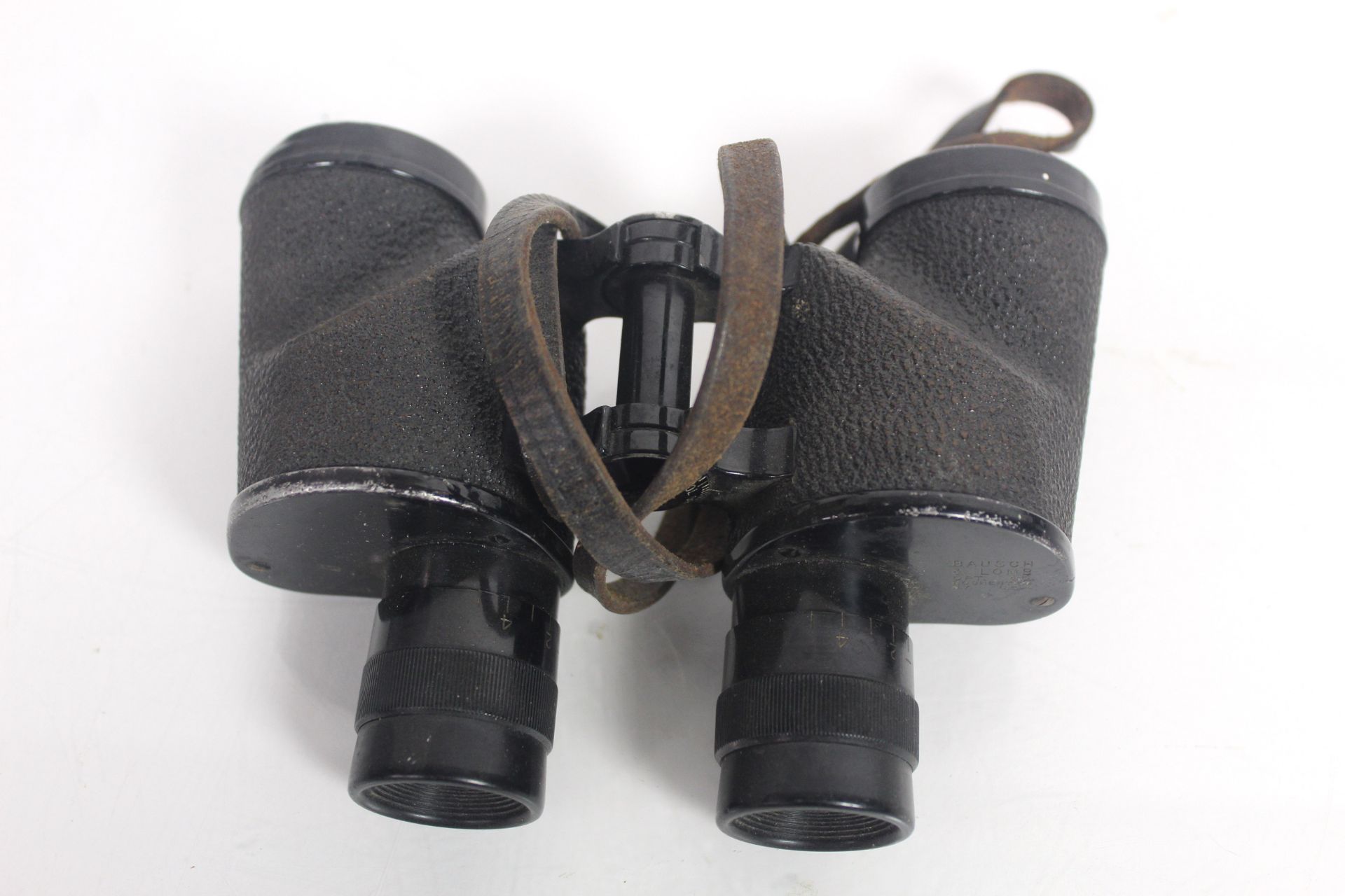 Two WWII era U.S.A. binoculars with a German pair - Image 12 of 19