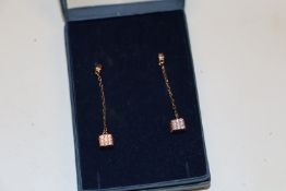 A pair of 925 silver gilt drop ear-rings