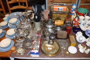 A collection of various plated ware to include a f