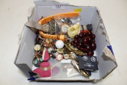 A box of assorted costume jewellery including a st