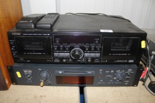 A TEAC stereo double cassette deck W-865R and a Ta