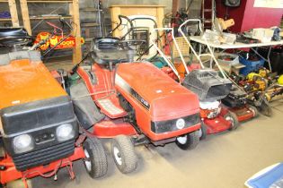 A Flymo LT12/36 ride on lawn mower with Briggs and