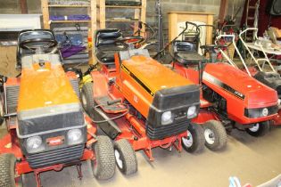 A Westwood SII00 ride on lawn mower with Briggs an