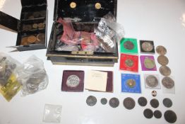A tin and a tub of various coinage to include a 19