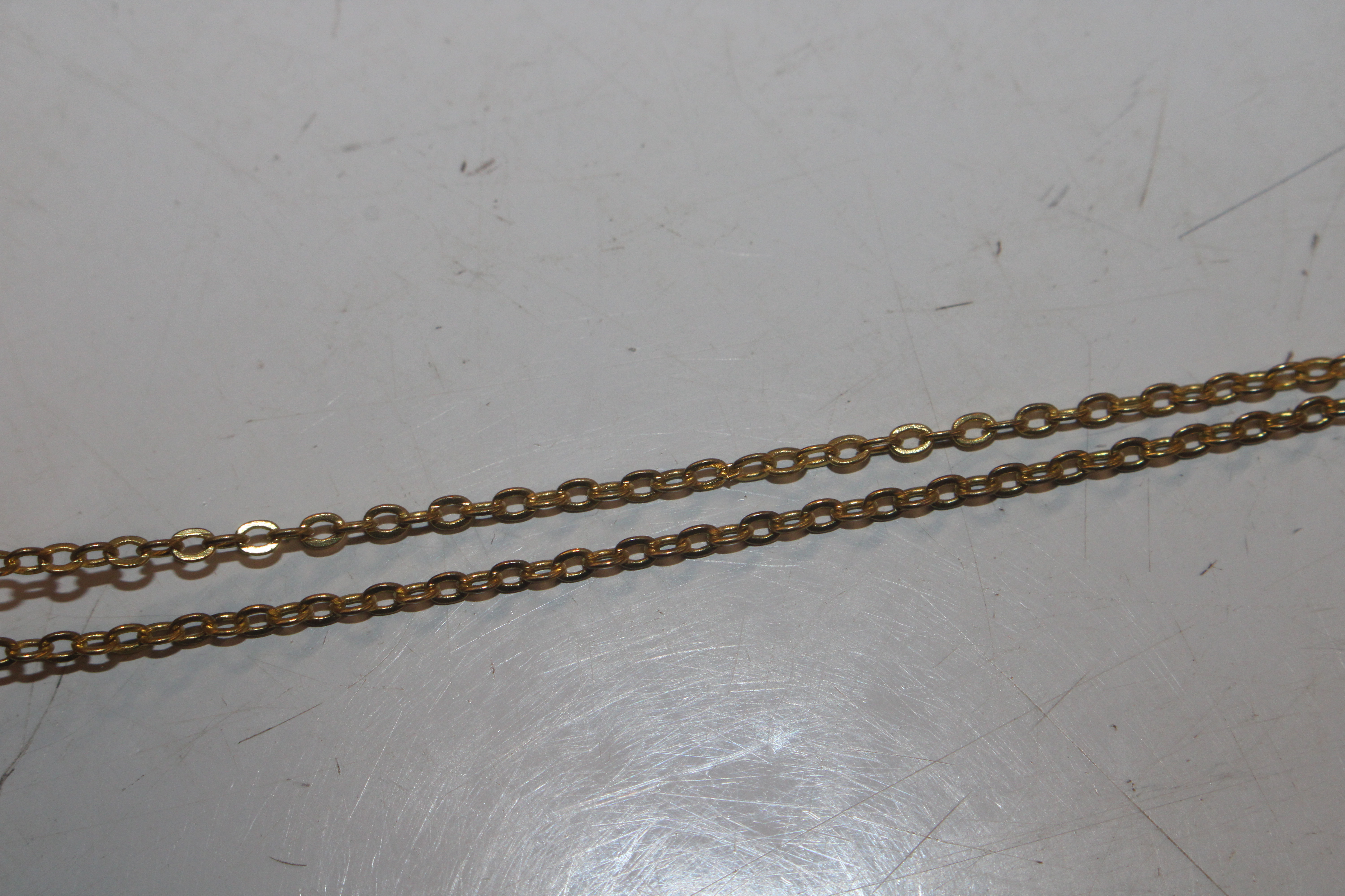 A 925 silver gilt necklace; a 925 silver and 9ct gold bonded necklace and two others - Bild 14 aus 19