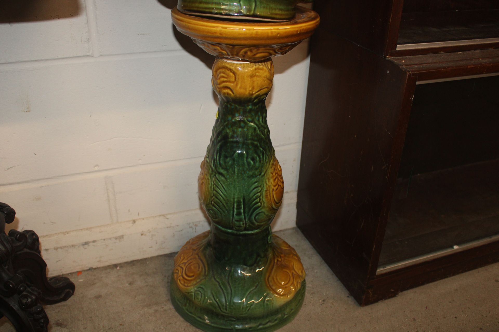 A Majolica style jardinière on stand - Image 3 of 3